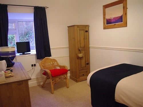 Gazelle Hotel Menai Bridge Bagian luar foto
