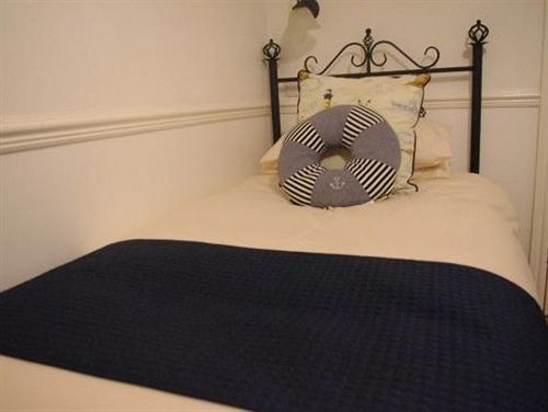 Gazelle Hotel Menai Bridge Bagian luar foto
